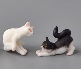 Mini Cartoon Cat Resin Figurines - Cute Desk Deco