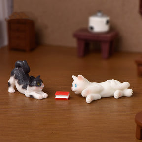 Mini Cartoon Cat Resin Figurines - Cute Desk Deco