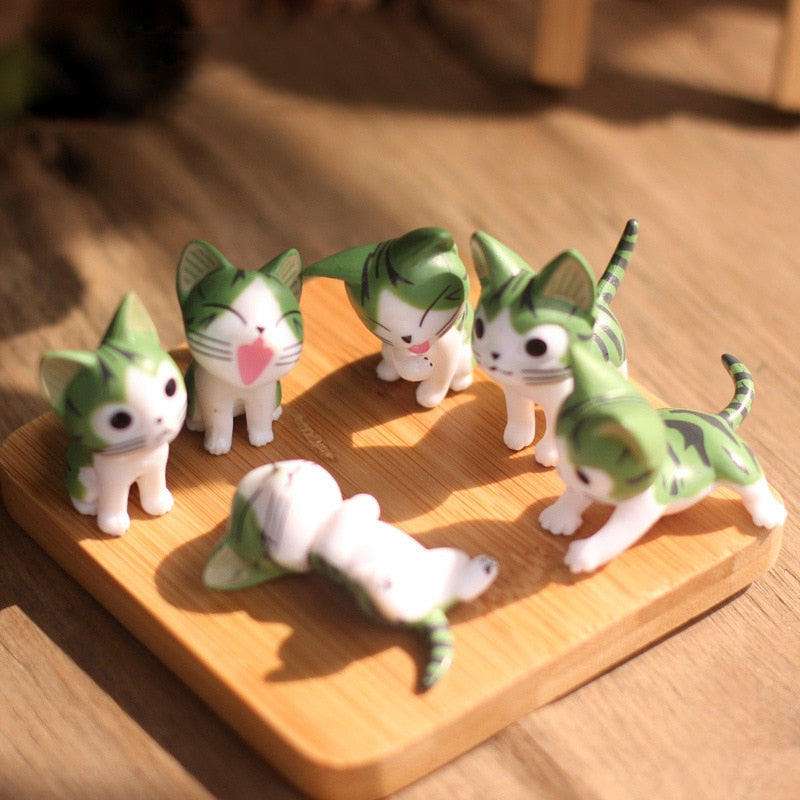 Cat Terrarium Cheese Figurines - Miniature Fairy Garden Decoration