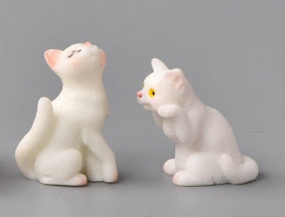 Mini Cartoon Cat Resin Figurines - Cute Desk Deco