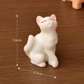 Mini Cartoon Cat Resin Figurines - Cute Desk Deco