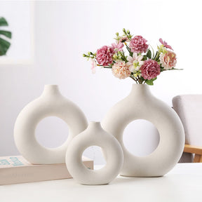 Circular Hollow Donuts Nordic Vase - Stylish Home Decoration