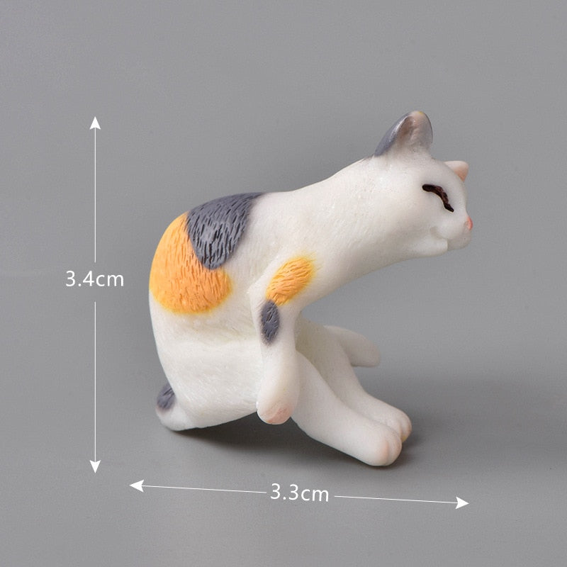 Mini Cartoon Cat Resin Figurines - Cute Desk Deco