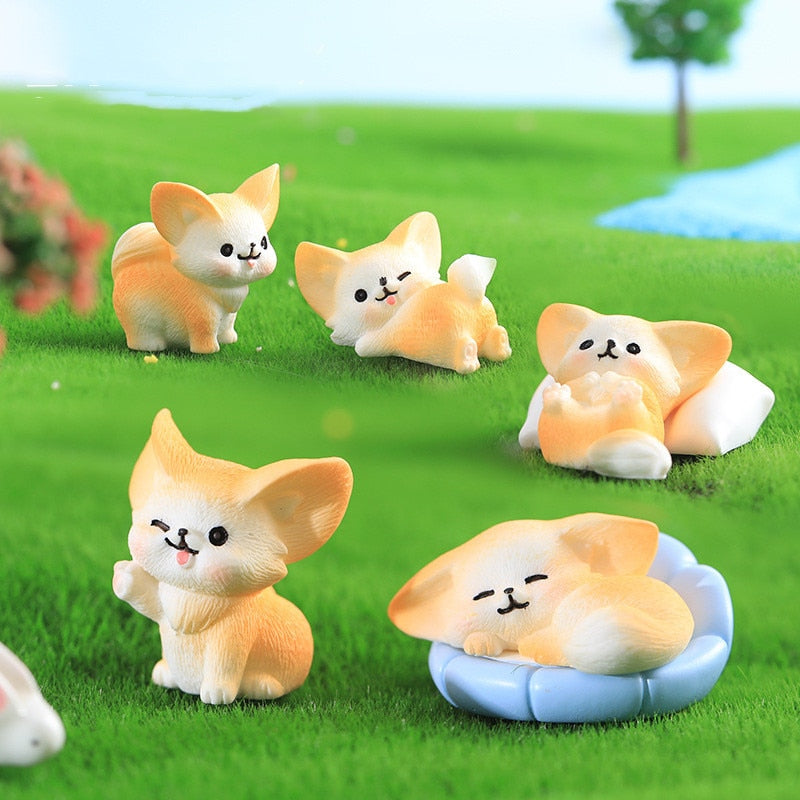 Adorable Fox Miniature: Kawaii Animal Room Decor